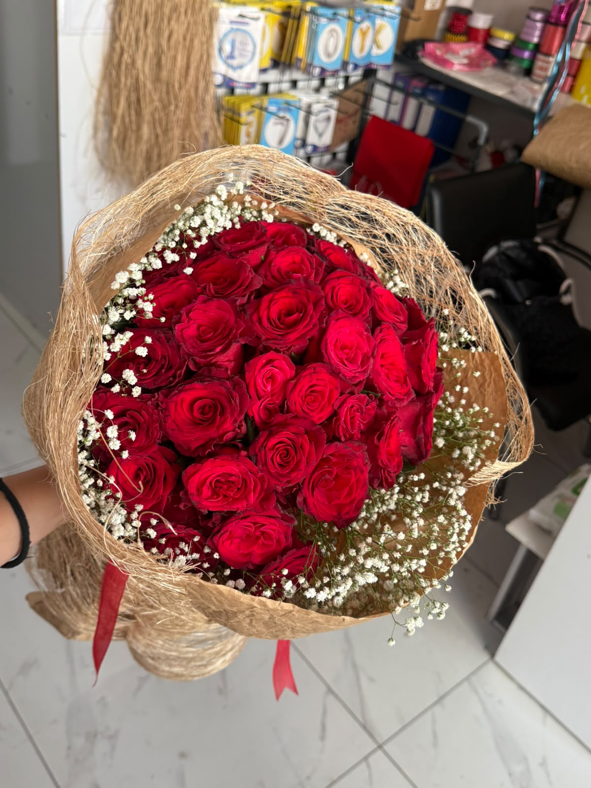 Kırmızı gül buketleri